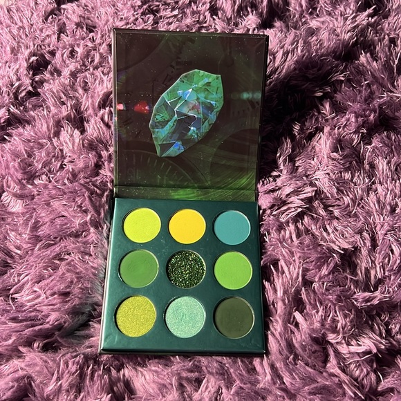 Time Eye Shadow Palette - Picture 2 of 4